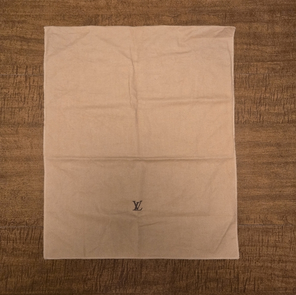 Authentic Louis Vuitton large dust bag in great condition - Picture 2 of 9